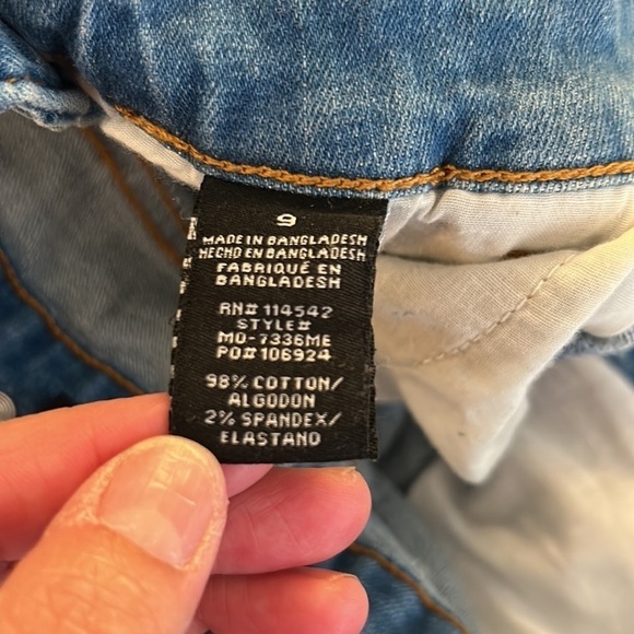 Dollhouse Denim 90's Y2K Distressed Cropped Overall Jeans Size 8/9 - Picture 9 of 9